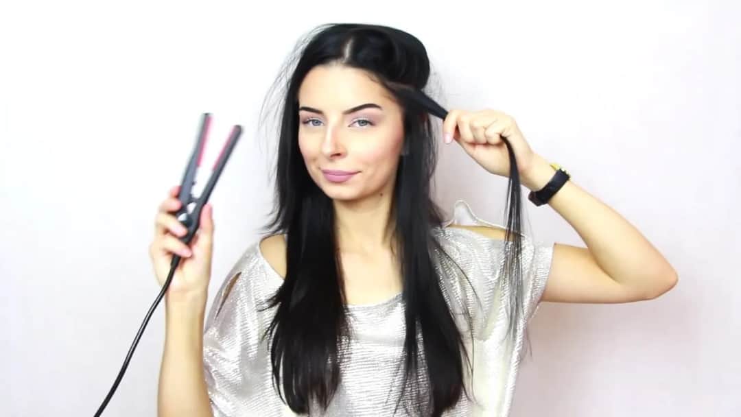 Jak podnieść włosy u nasady prostownicą i uzyskać efekt objętości